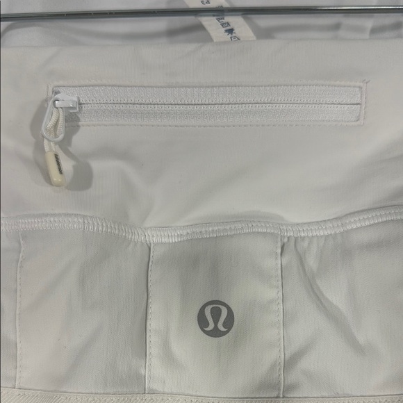 Lululemon Athletica White Pleated Mini Skort Resort Wear Size 6 Tall - Picture 3 of 6